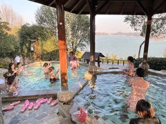 -天目湖涵田半山温泉水乐园