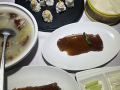 -鸭王烤鸭店(三里河店)