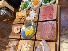 -银米·云南传统过桥米线(双廊黑金冠店)
