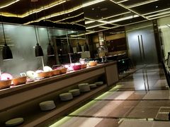 -大中华希尔顿酒店-念自助餐·嗨啤·小龙虾