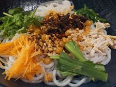 -芸山季·云南山珍菌火锅(人民广场来福士店)