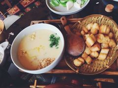 -云海肴·汽锅鸡·云南菜(天山百盛优客店)