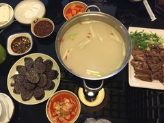 -英子补身汤(海兰路店)