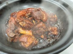 本帮酱猪手-沪依小酒馆心意菜