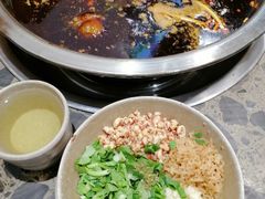 -肖肖酸萝卜鱼火锅(总店)