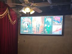 -荒岛实景沉浸密室(江汉路1店)