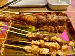 红柳枝羊肉串-龙头烤羊排•烤全羊•精酿扎啤(厦滘店)