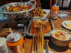 -老兰家传统烧烤炒菜泡馍(小南门店)