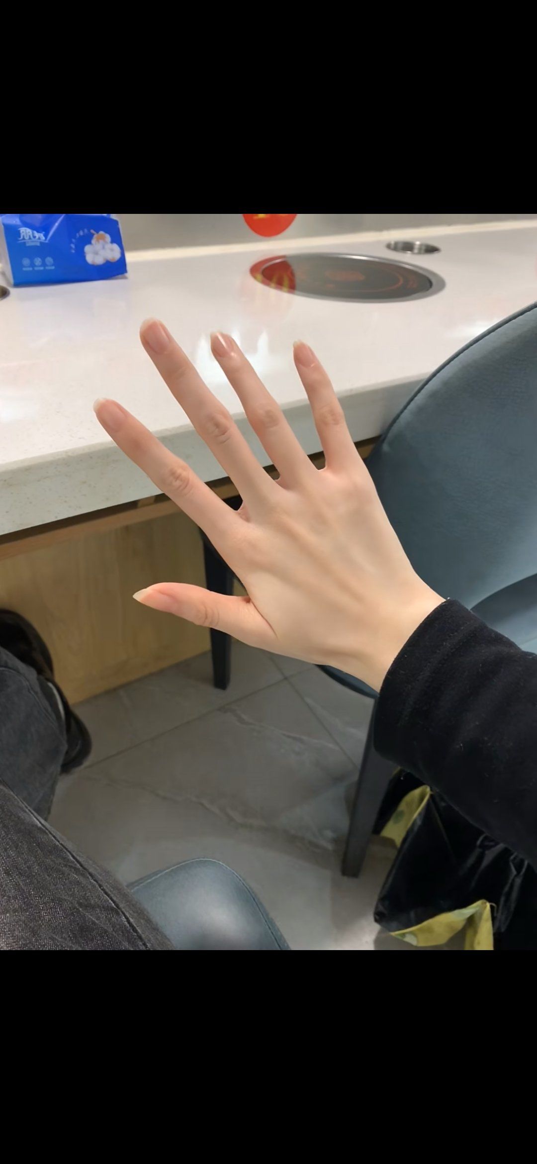 30多岁女人的手