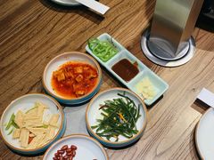 -明洞阿姨·韩式酱蟹烤肉·创意料理(三元桥店)