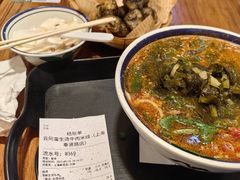 -云阿蛮云南生烫牛肉米线(奉贤路店)