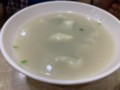 荠菜大馄饨-老上海里弄味道(知春路店)