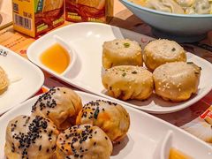 -小杨生煎(金山百联购物中心3楼店)