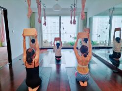 -Yvon yoga 瑜伽·精准体态管理中心