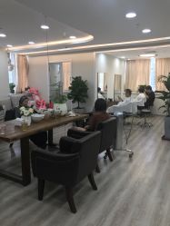 -梳蕾娜 HAIR SALON
