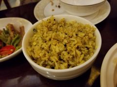 -浅深(世茂滨江精品店)