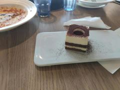 -必胜客(欧亚卖场店)