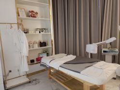 -初颜品佑肌肤管理