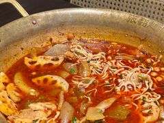 -张翻越·川渝冒菜·武汉黑鸭煲(城北万象城店)