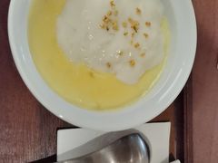 -RUXU入续糖水铺与包(卓悦中心店)