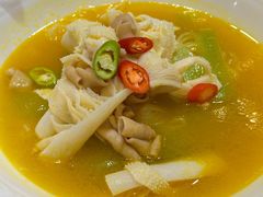 酸汤牛百叶-金米箩大酒店(五角场店)