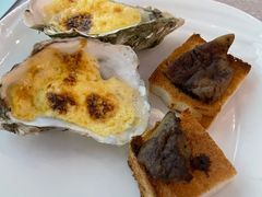 -亚洲国际大酒店·云顶阁旋转自助餐厅