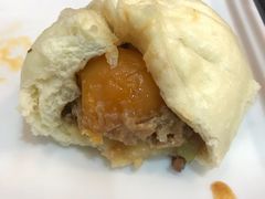 咸蛋黄超人包-老陶包子铺(南大西南村店)