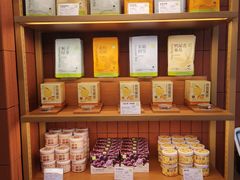 -奈雪的茶(市百一店)