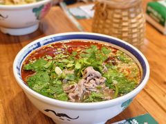 -云阿蛮云南生烫牛肉米线(奉贤路店)