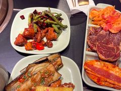 -梨花自助烤肉(西三旗万象汇黑金店)