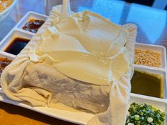 -95号酱骨·一块豆腐(展春园西路店)
