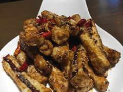 -梧桐树下(云锦世家店)