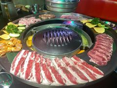 -哈哈碳都·牛肋条无限自助烤肉(宝龙店)