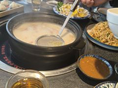 -大匠工房古船木艺术餐厅·猪肚鸡专门店(长白仙岛店)