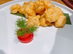 咸蛋黄焗泰国虾仁-一澜江宴·江景地标楚菜(江滩公园店)