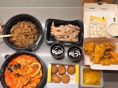 -BHC炸鸡(明洞总店)