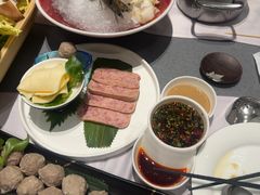-红鼎豆捞·非遗鲍皇汤火锅(宝丰路店)