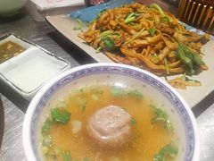 潮汕牛肉丸-潮界(虹桥新天地店)