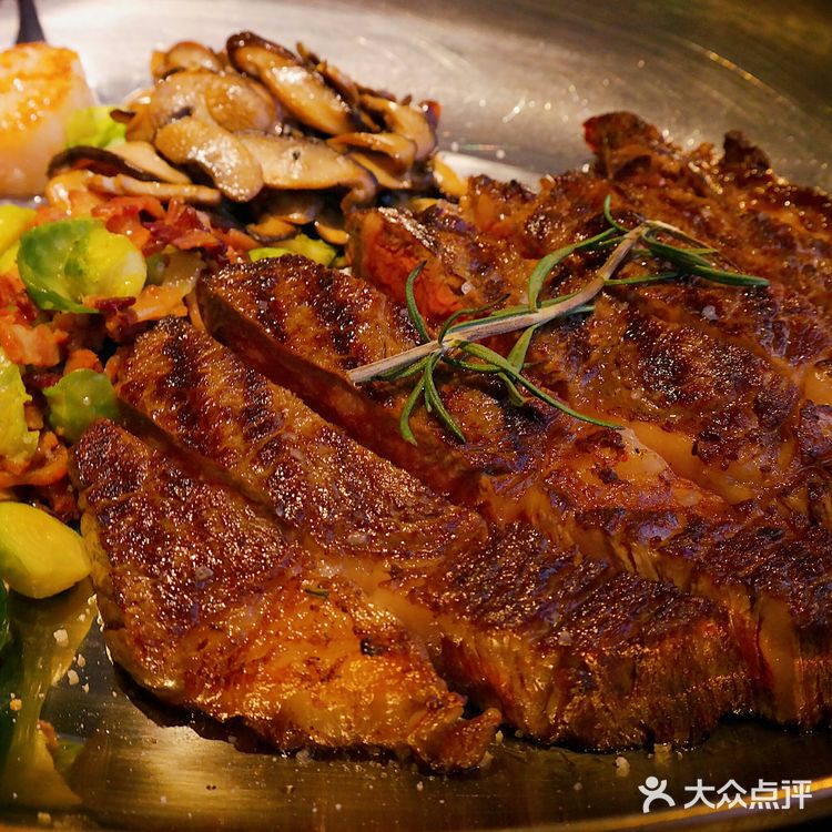 牛排海鲜成就豪华圣诞大餐 一起来吃肉