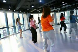 -STAR舞蹈工作室