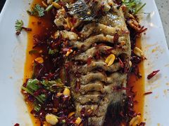 -巧克力渔家.小船海鲜胶东菜(万平口店)