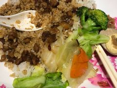 卤肉饭套餐-大食代美食广场(迪士尼小镇店)