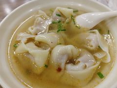 虾肉馄饨-小梅园饭堂(东方路店)