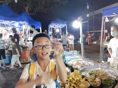 -吴山路夜市