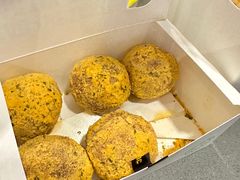 -BHC炸鸡(明洞总店)