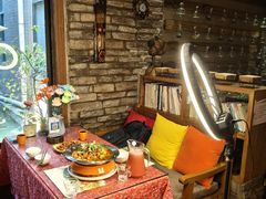 -月亮眼花园餐厅书吧酒吧