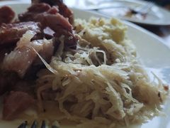 德国肘子-普兰达德国餐厅·德式脆皮烤猪肘·自酿啤酒(观唐店)