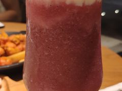 草莓火龙果优酪奶盖-必胜客(新海上世界店)