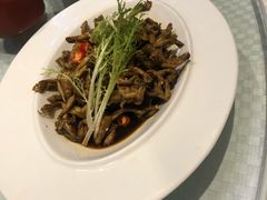 -渝半城经典川粤菜(重庆天地店)