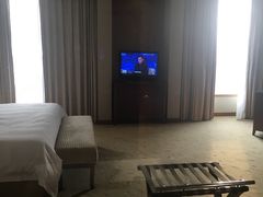 -汕尾巴黎半岛酒店